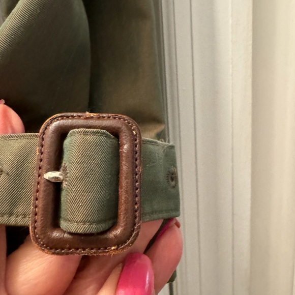 Authentic Burberry Trench Coat  Like NEW - Picture 8 of 16